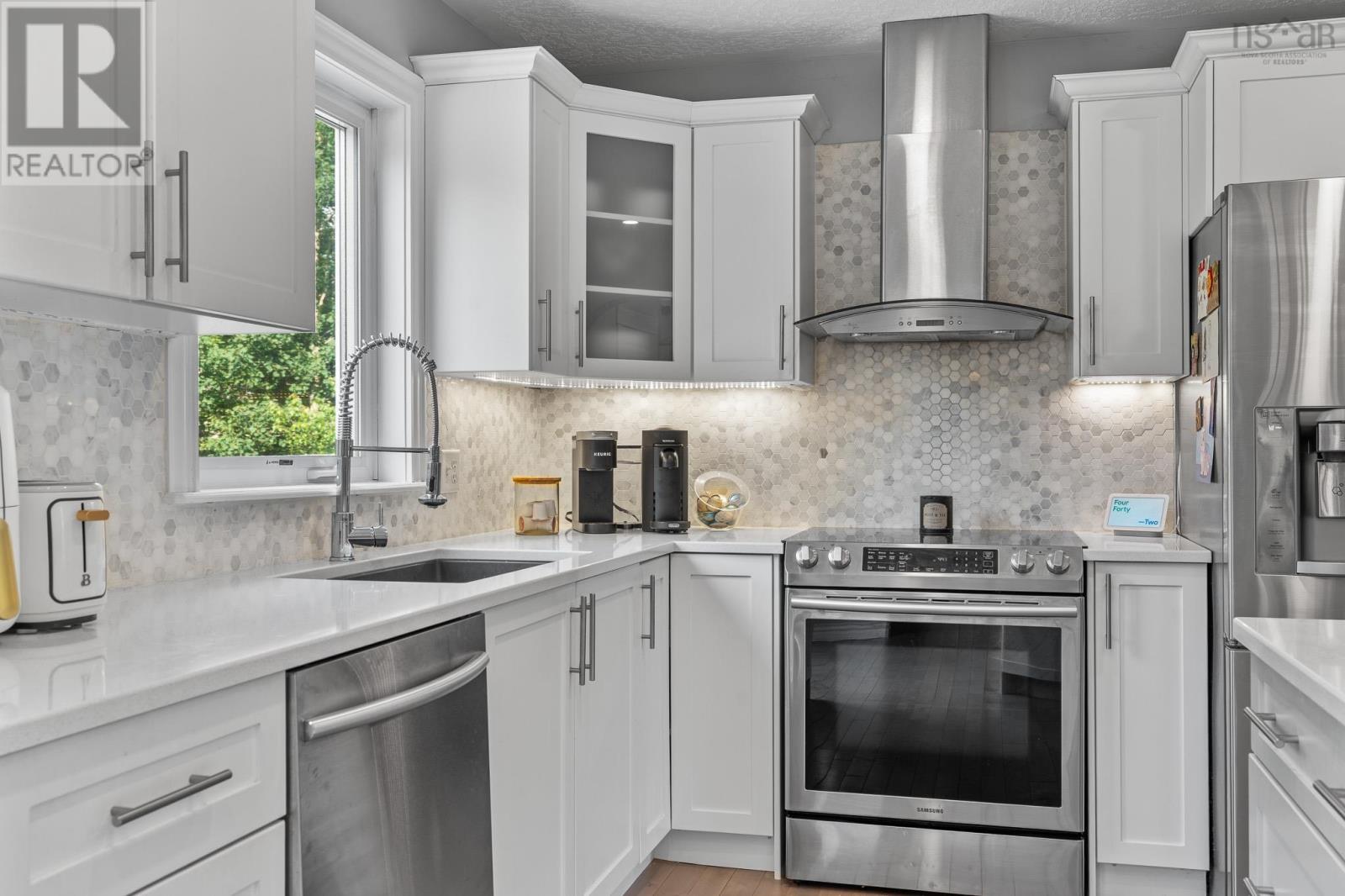 275 Canterbury Lane - 7