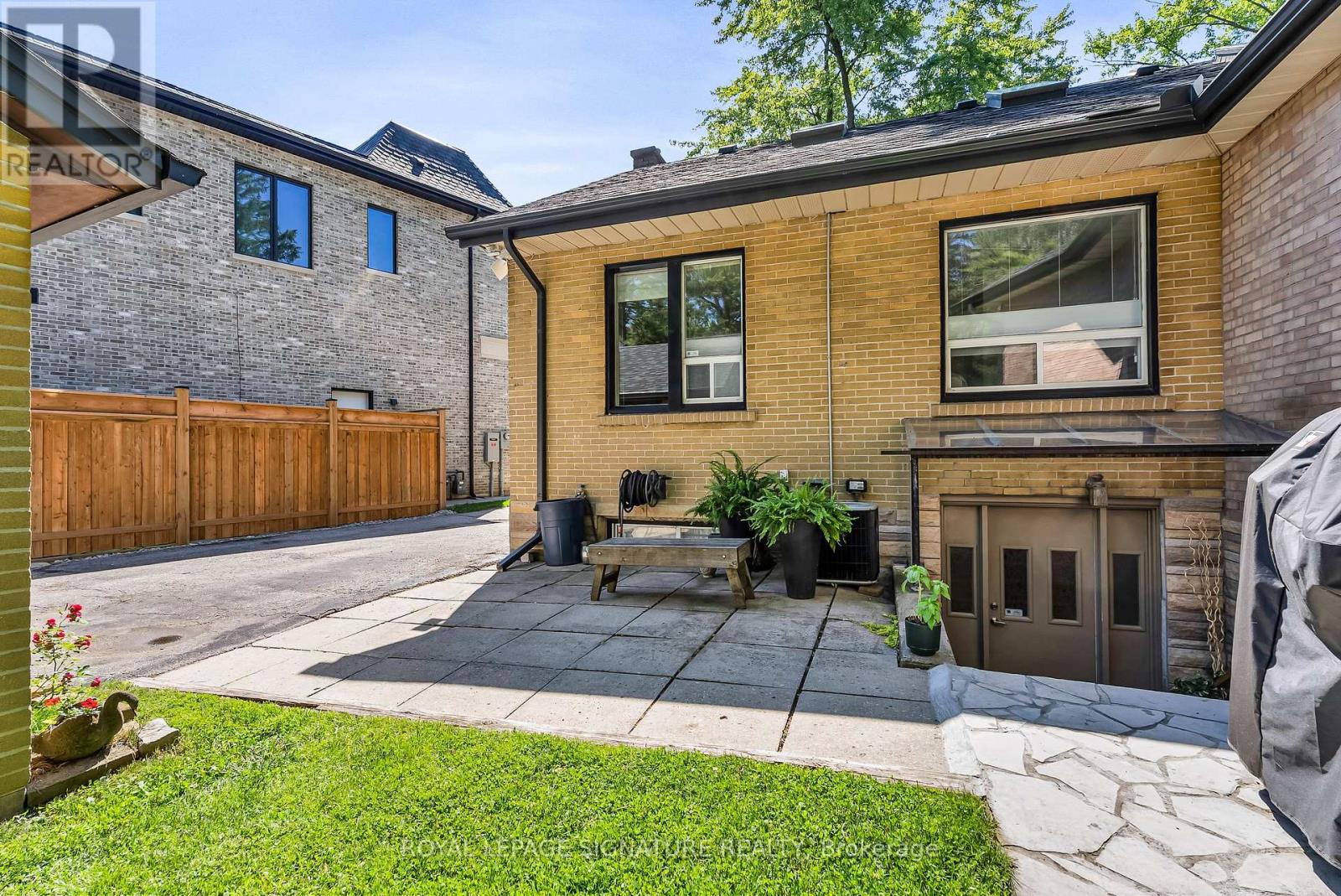 55 HEMFORD CRESCENT - 30