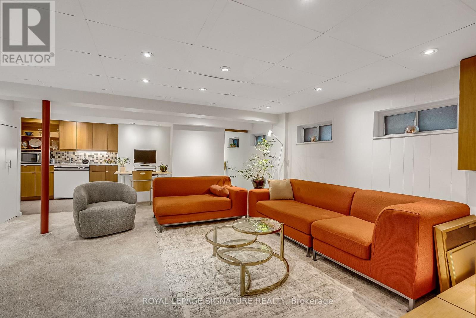 55 HEMFORD CRESCENT - 22