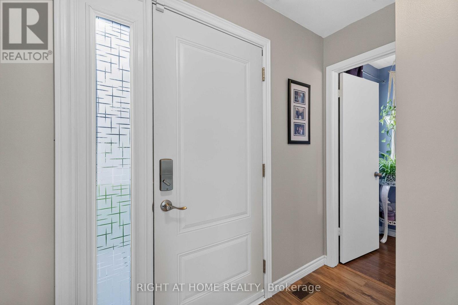 #6 50 HADDINGTON STREET - 4