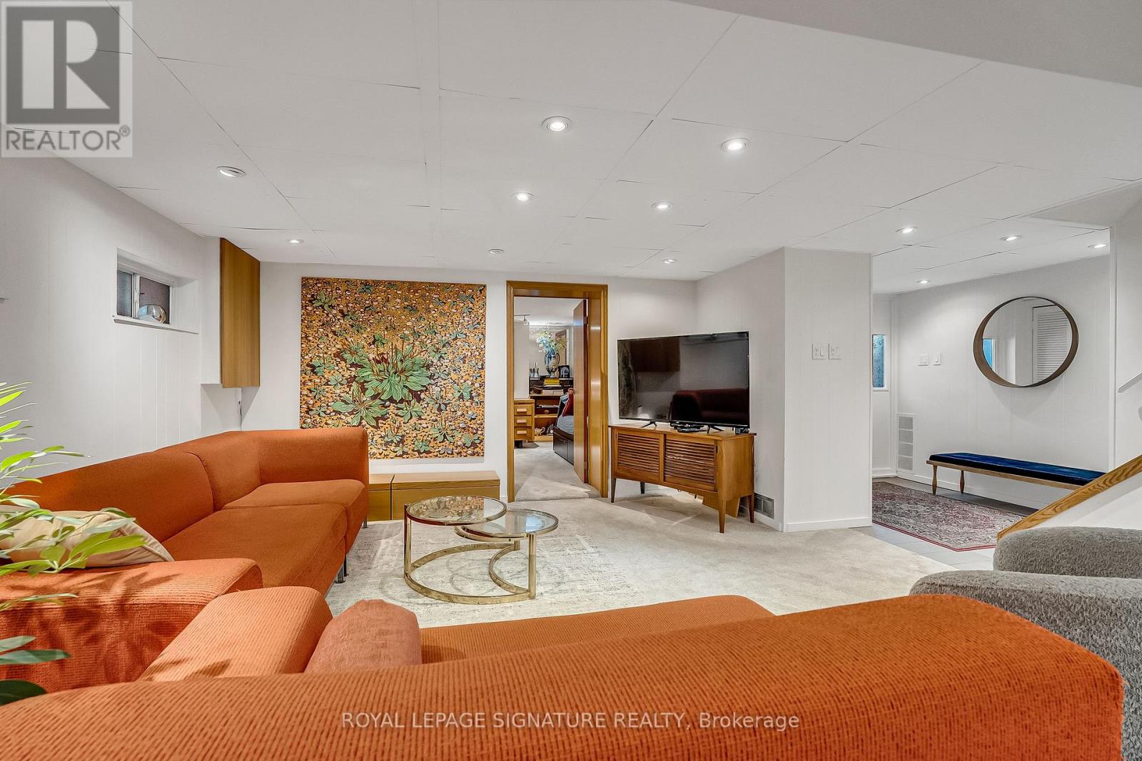 55 HEMFORD CRESCENT - 24
