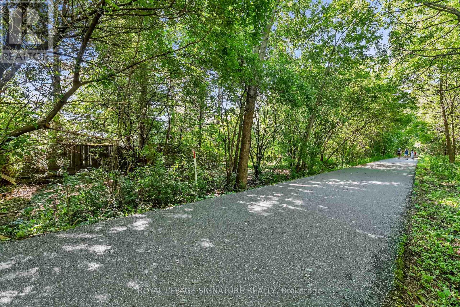 55 HEMFORD CRESCENT - 37