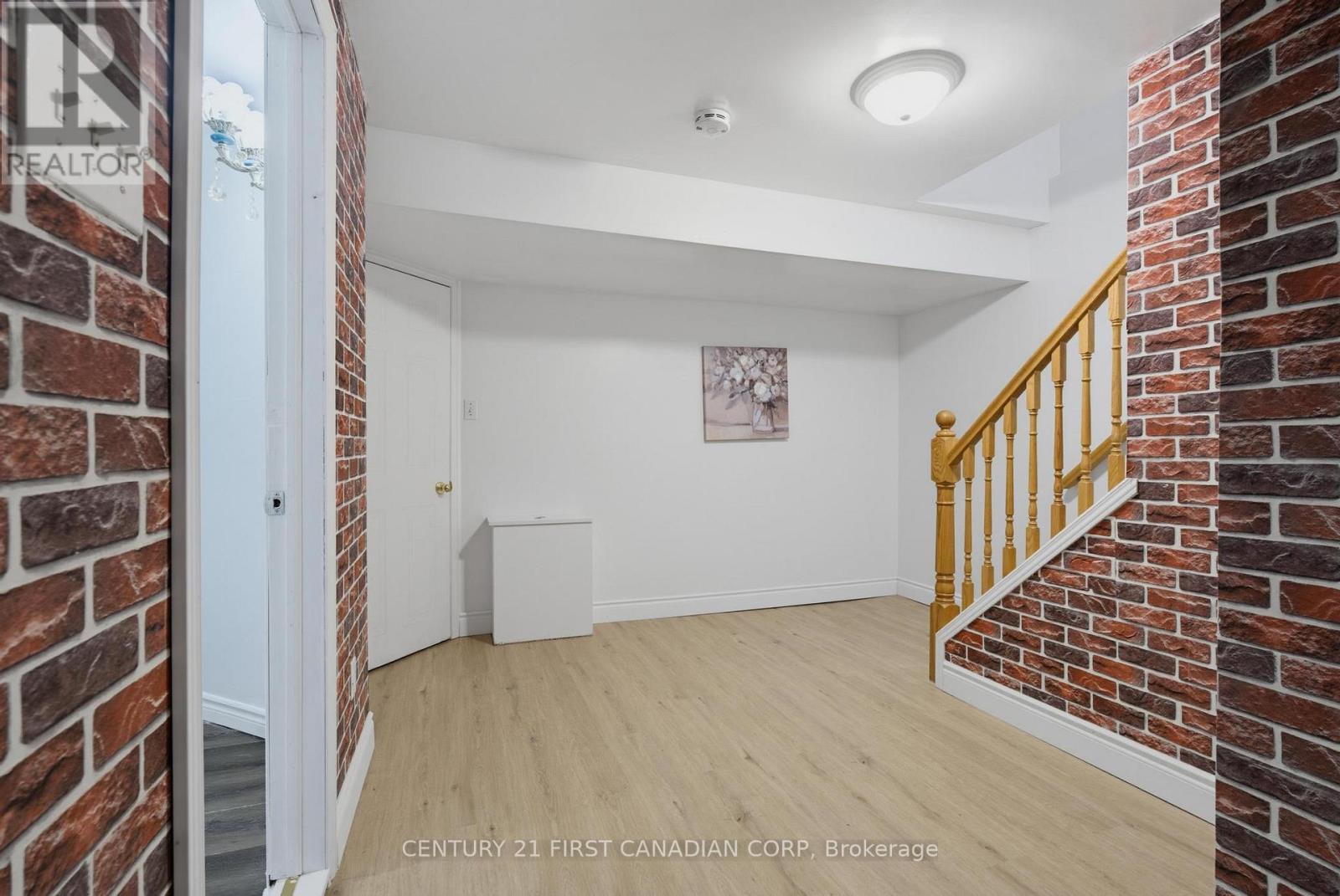 761 BLACKSMITH STREET - 29