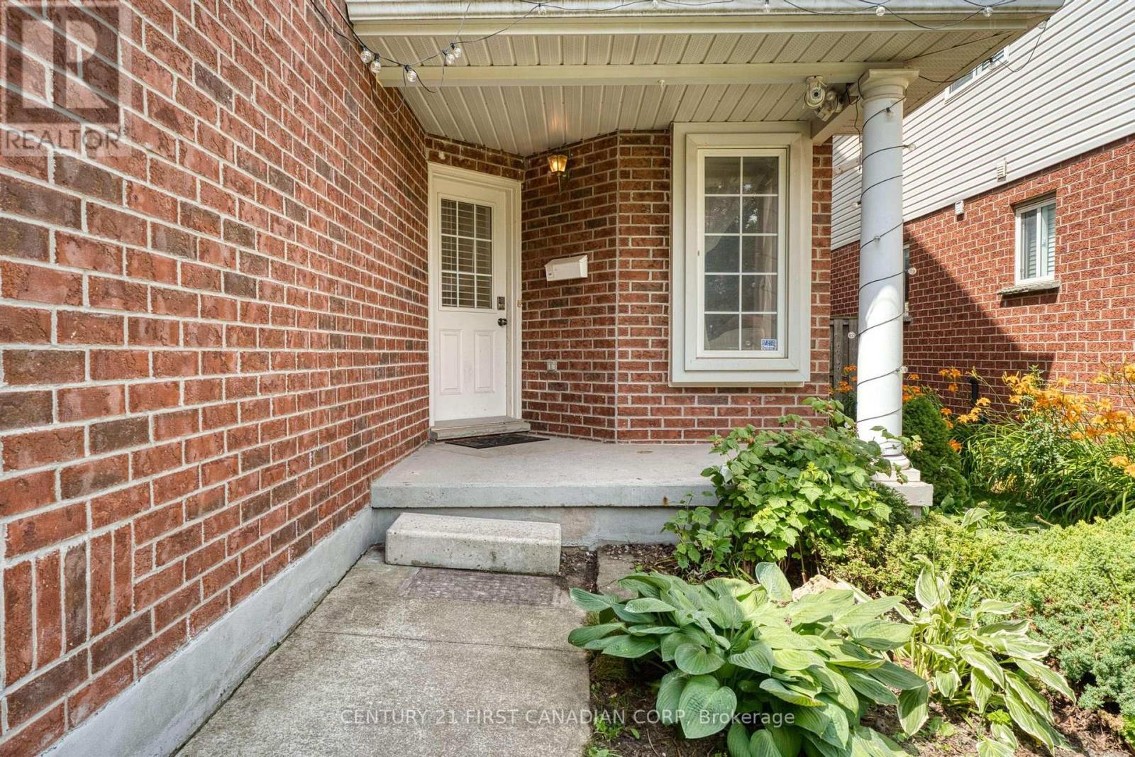761 BLACKSMITH STREET - 3