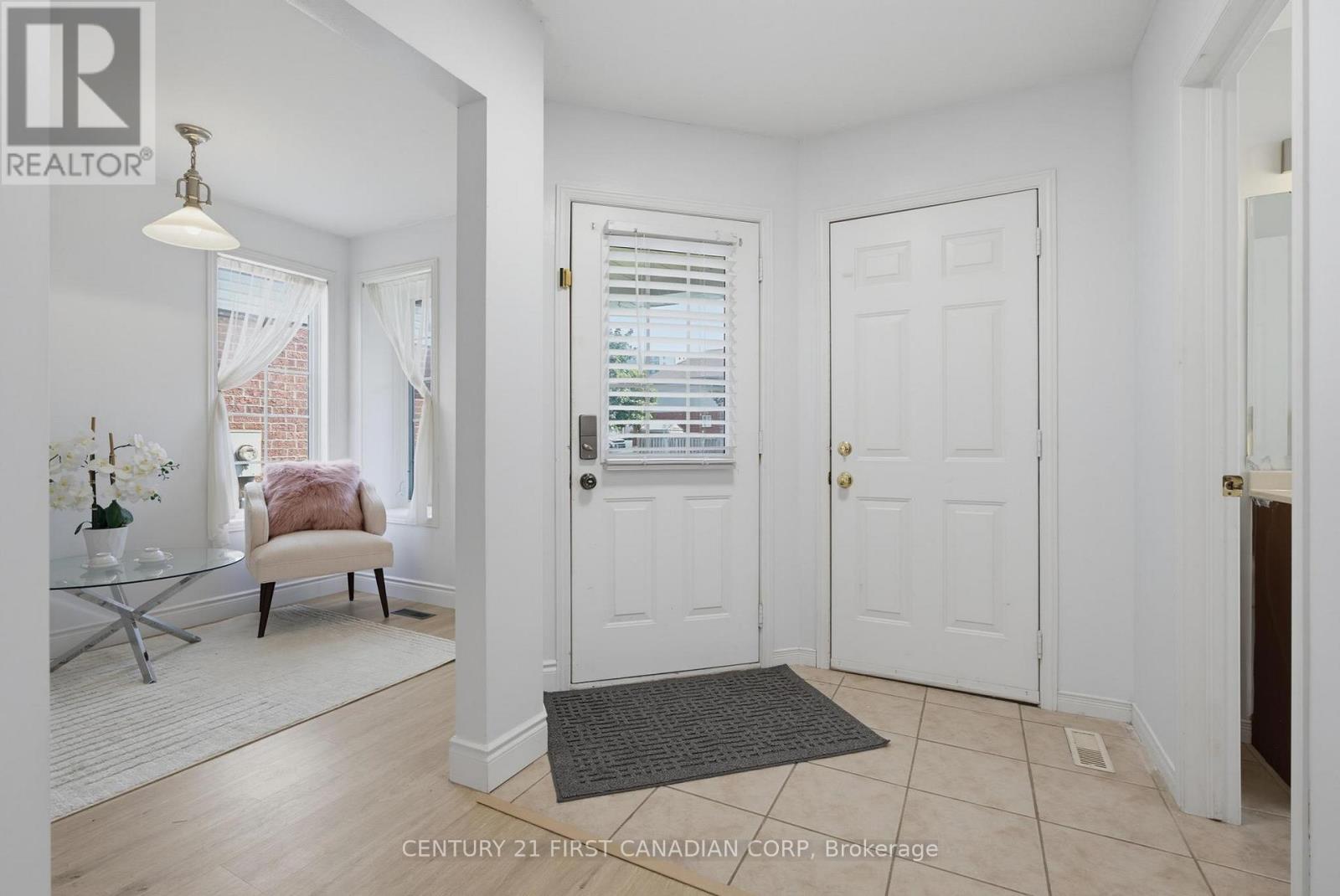 761 BLACKSMITH STREET - 5