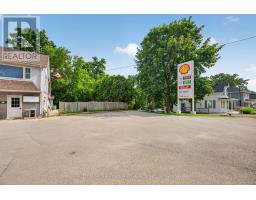3922 Hamilton Road E, Thames Centre, ON N0L1G2 Photo 11