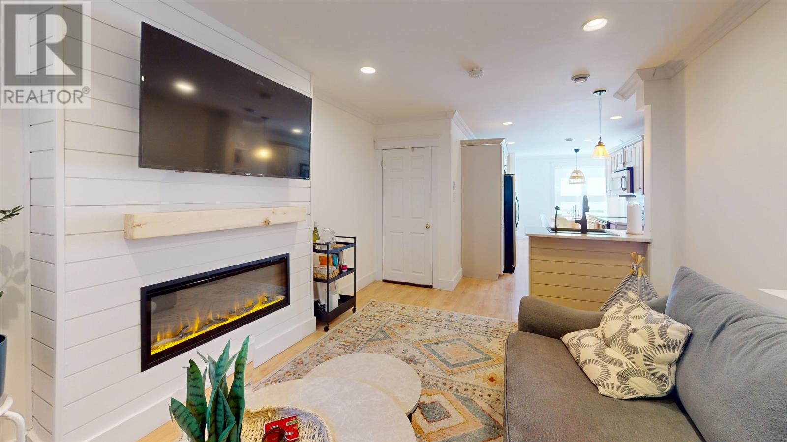8 Bond Street - 12