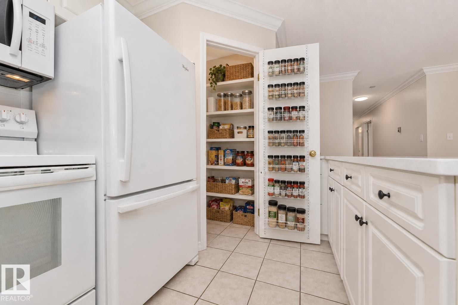 #304 20 ST JOSEPH ST — photo 12