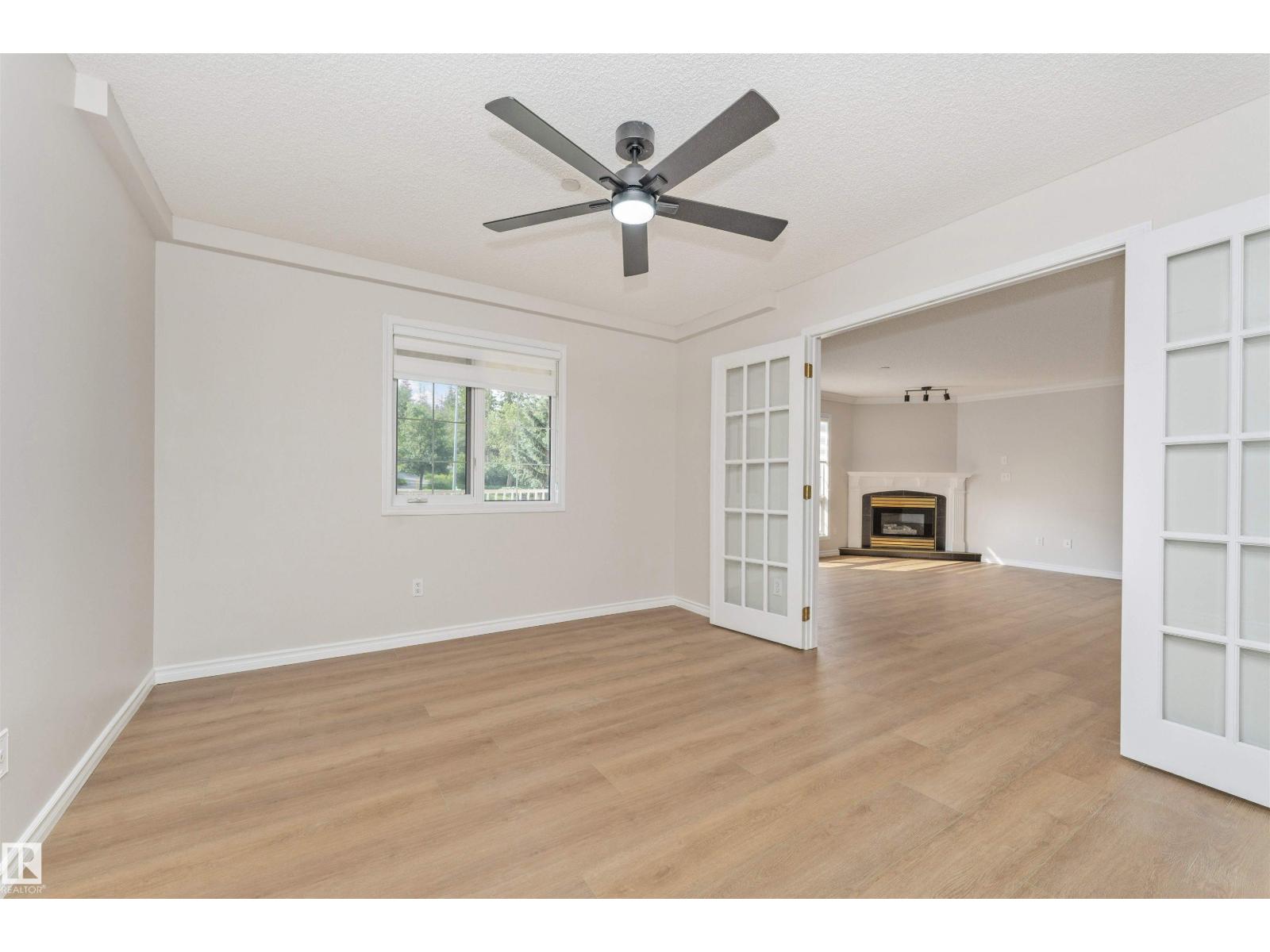 #304 20 ST JOSEPH ST — photo 19