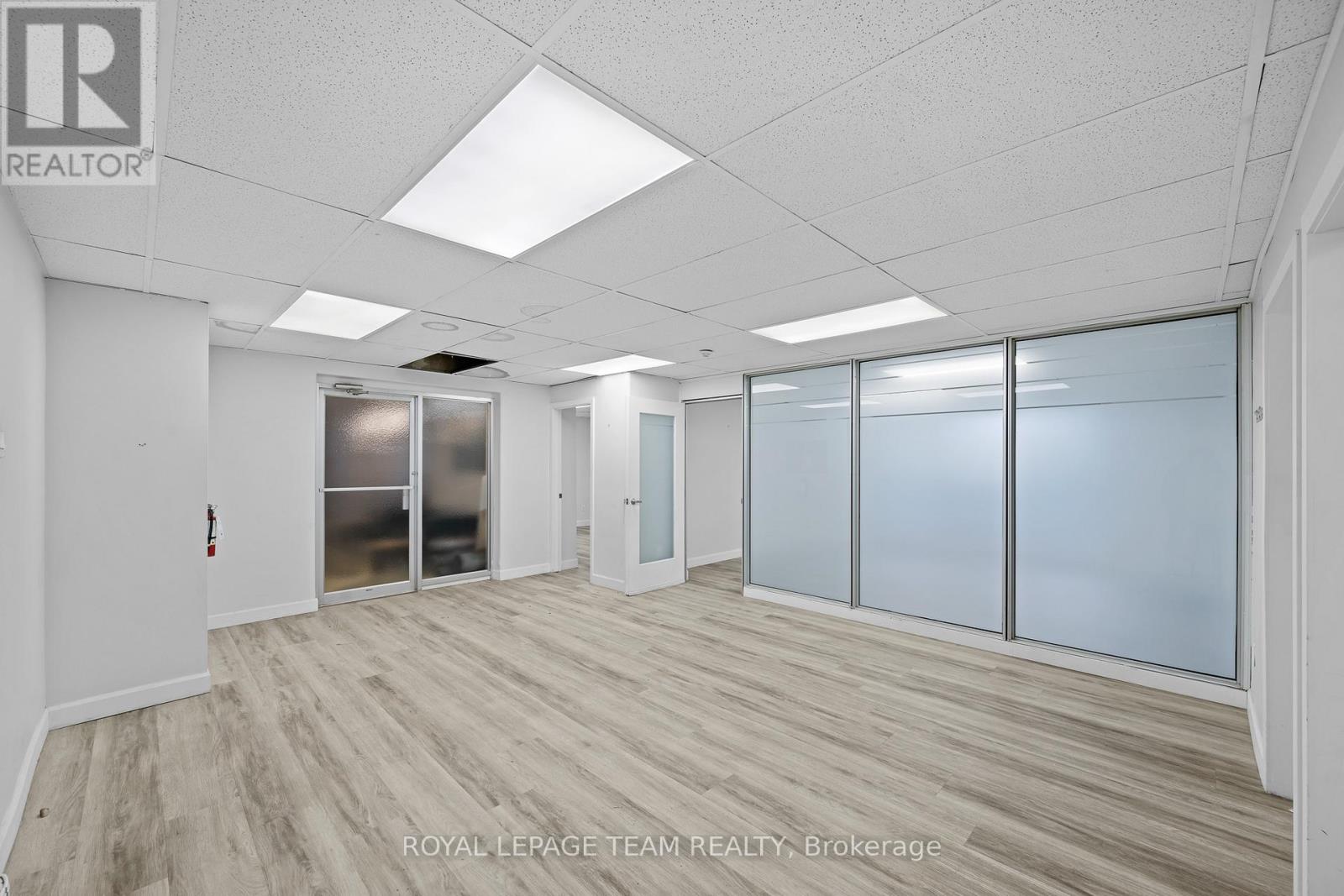 Retail for Rent in Ottawa – 201 MCLEOD STREET, Ottawa – MLS# X13517072 - Image 2