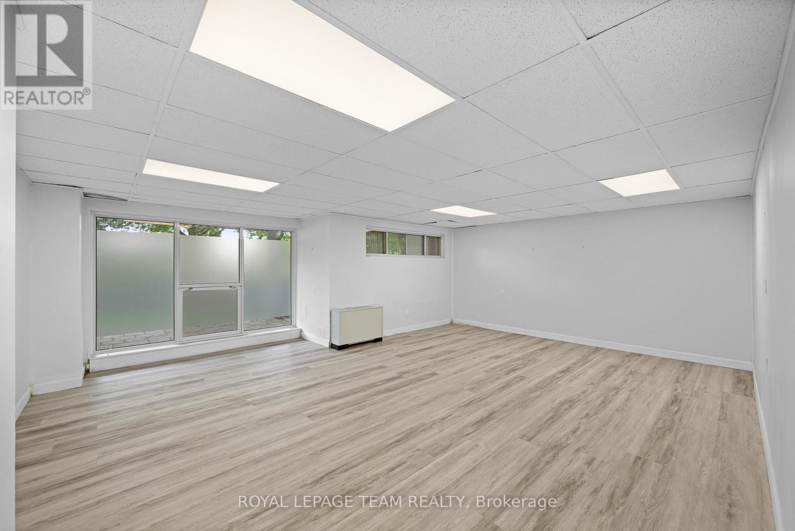 Retail for Rent in Ottawa – 201 MCLEOD STREET, Ottawa – MLS# X13517072 - Image 4