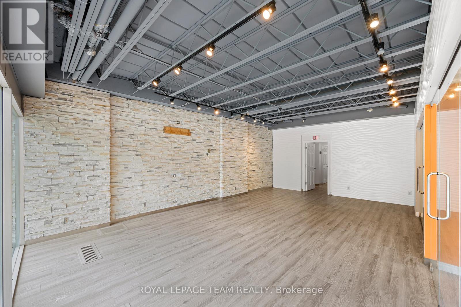 Retail for Rent in Ottawa – B – 424 QUEEN STREET, Ottawa – MLS# X13517078 - Image 3