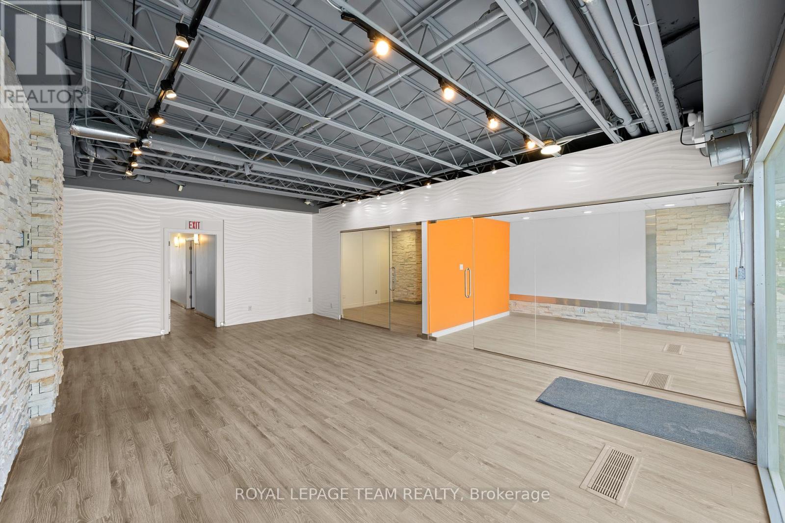Retail for Rent in Ottawa – B – 424 QUEEN STREET, Ottawa – MLS# X13517078 - Image 4