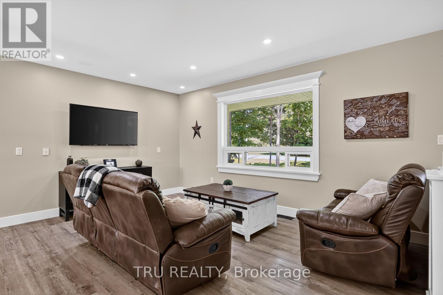 2 BAKER ROAD - 16