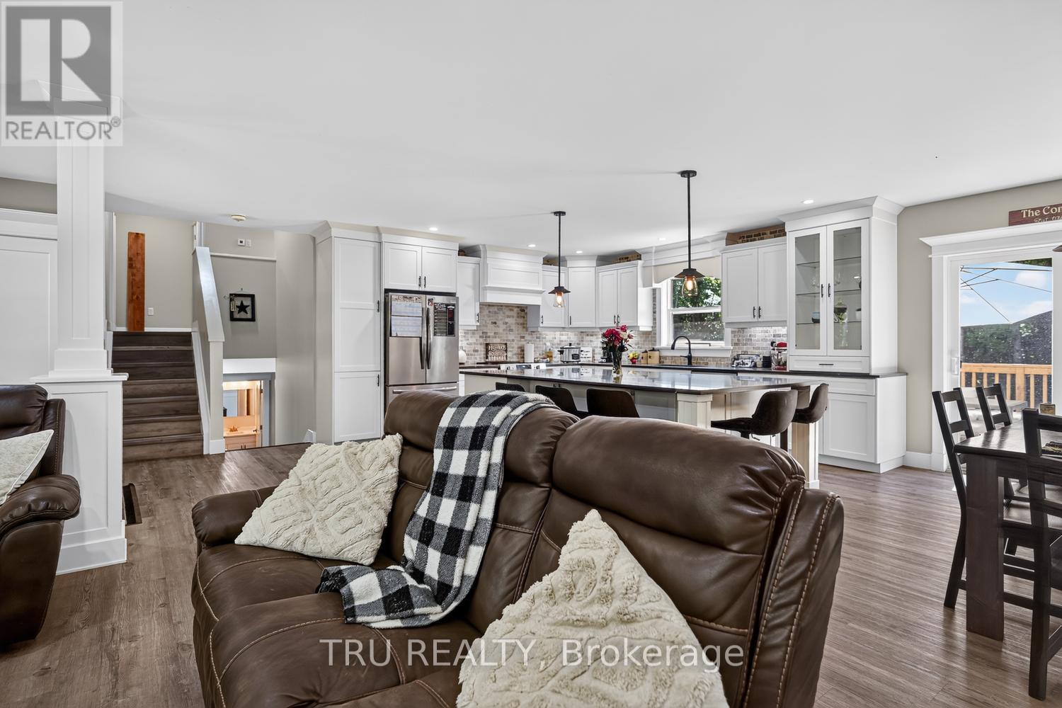2 BAKER ROAD - 19