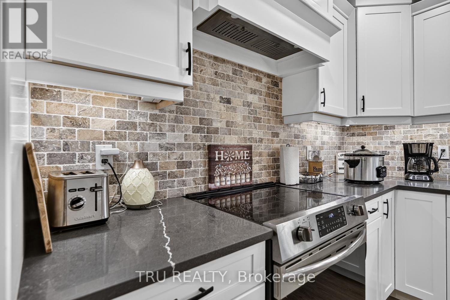 2 BAKER ROAD - 25