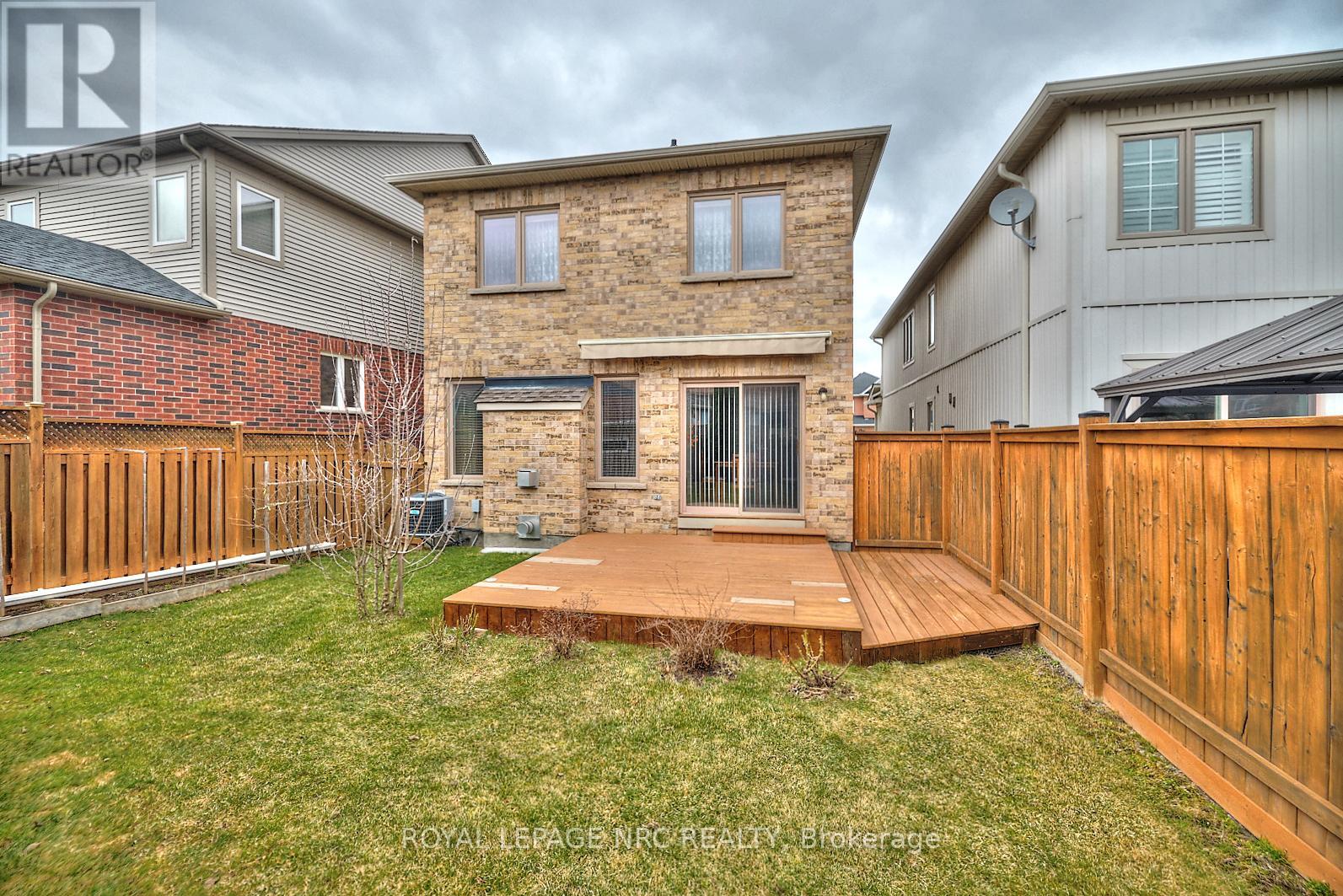 4 ALEX GRANT PLACE - 37