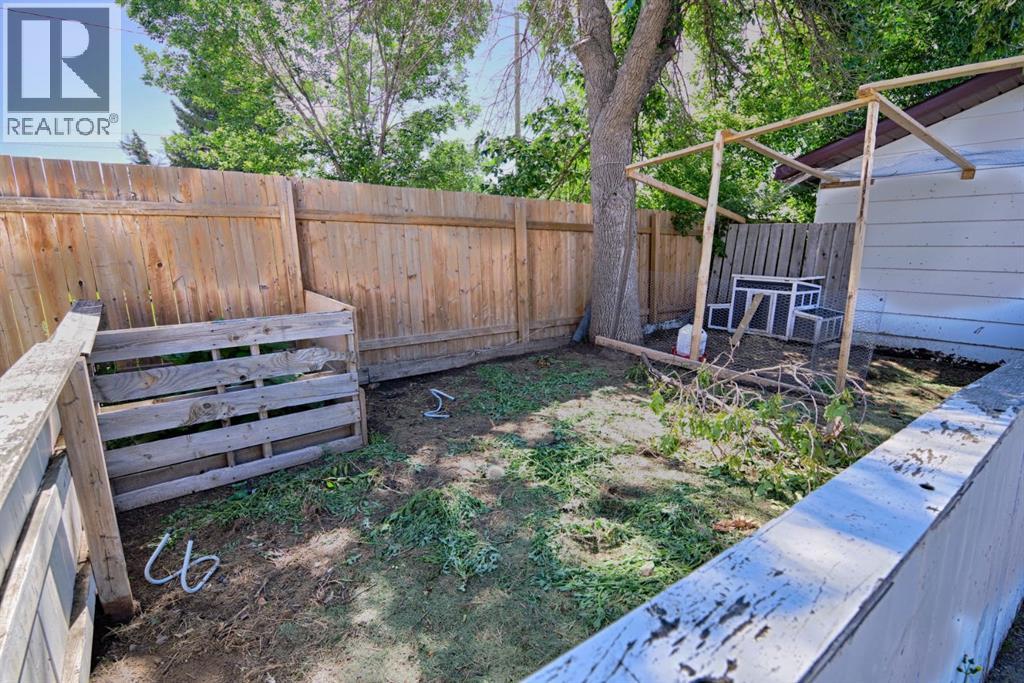 4810 57 ave — photo 30
