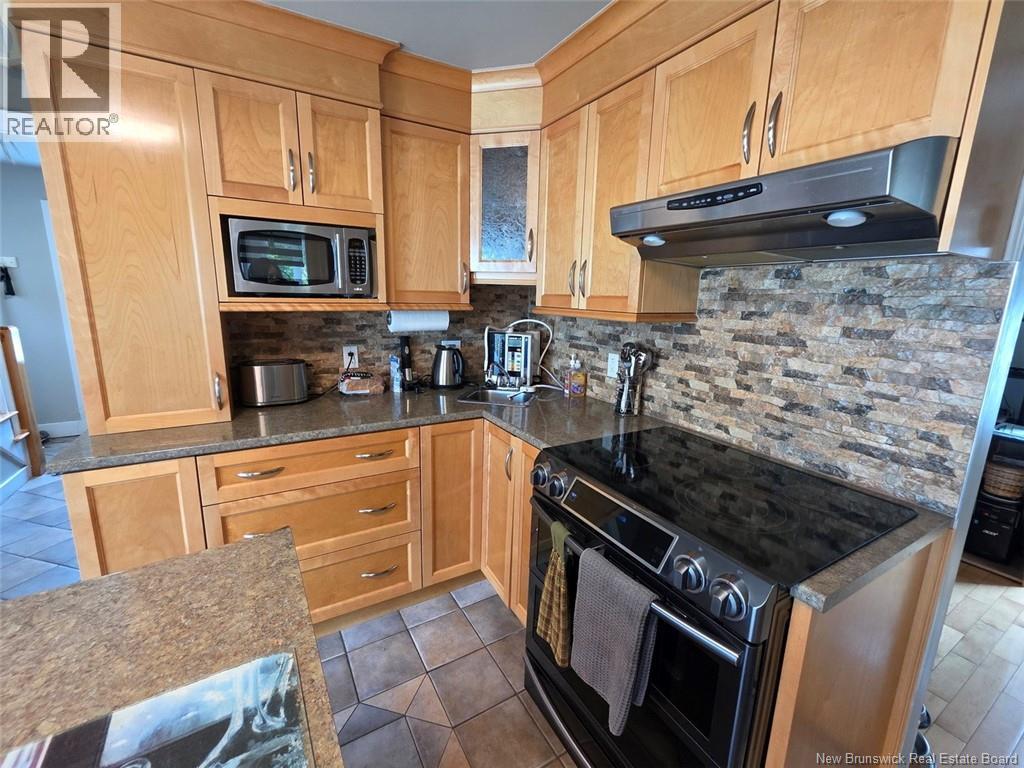 35 Ordonnance Avenue - 12