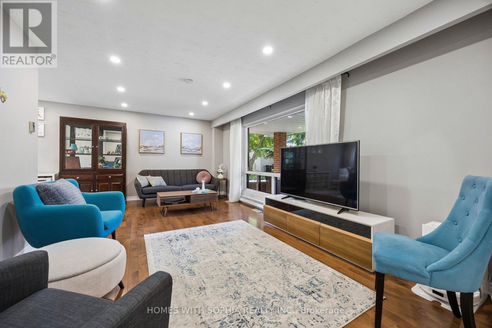 34 RUSTYWOOD DRIVE - 10