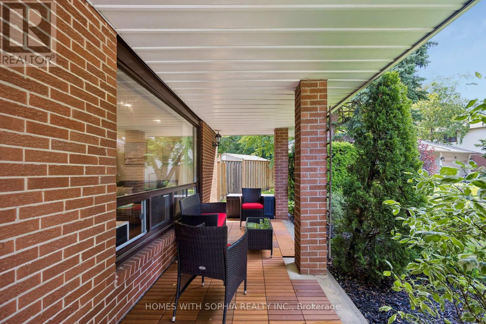 34 RUSTYWOOD DRIVE - 7