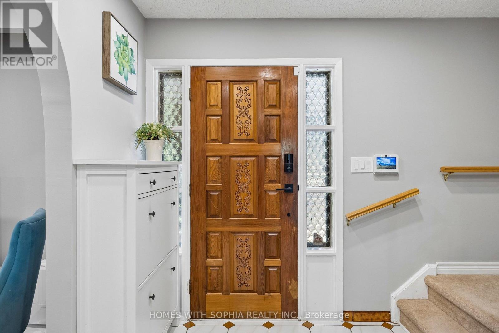34 RUSTYWOOD DRIVE - 8
