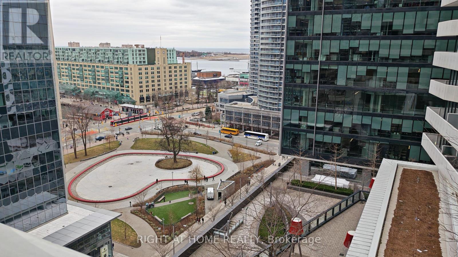 #1401 88 HARBOUR STREET - 1