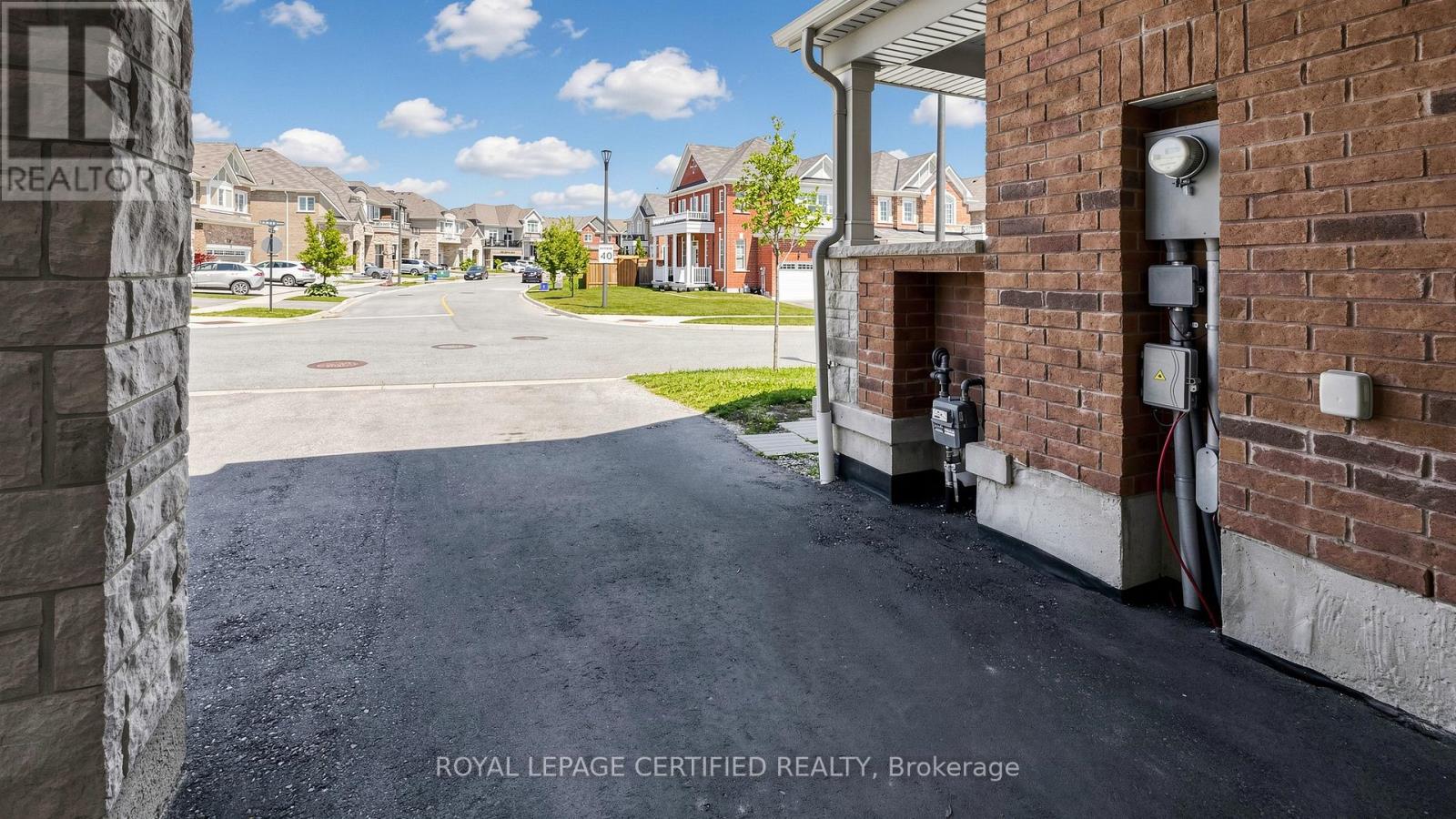 1031 CAMEO STREET - 44