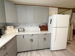 311 Elm Drive, Oak Lake Beach, MB R0M1P0 Photo 10