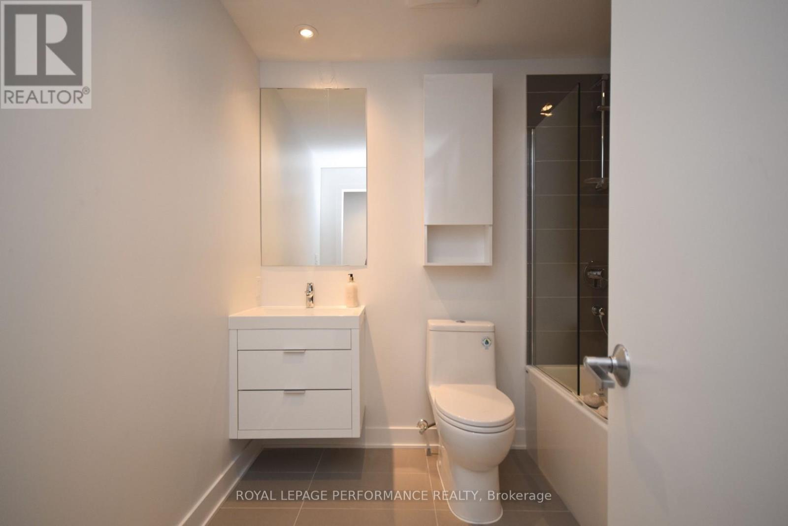 #2109 20 DALY AVENUE - 19