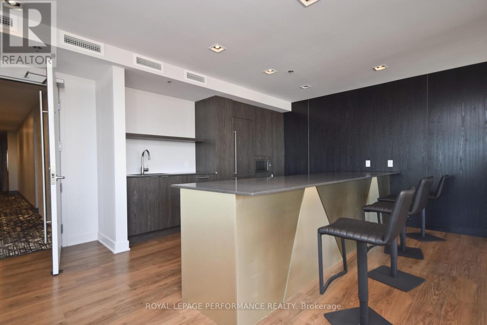 #2109 20 DALY AVENUE - 31
