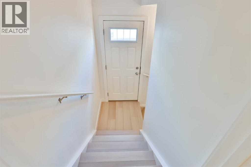 1374 Pacific Circle W — photo 22
