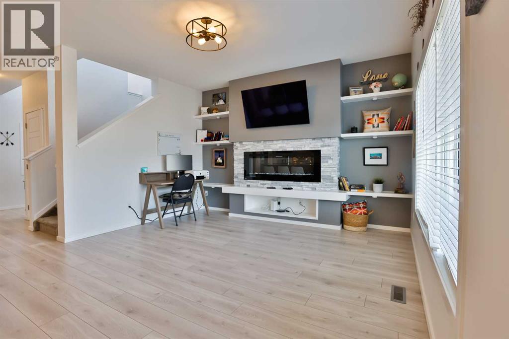 1374 Pacific Circle W — photo 11