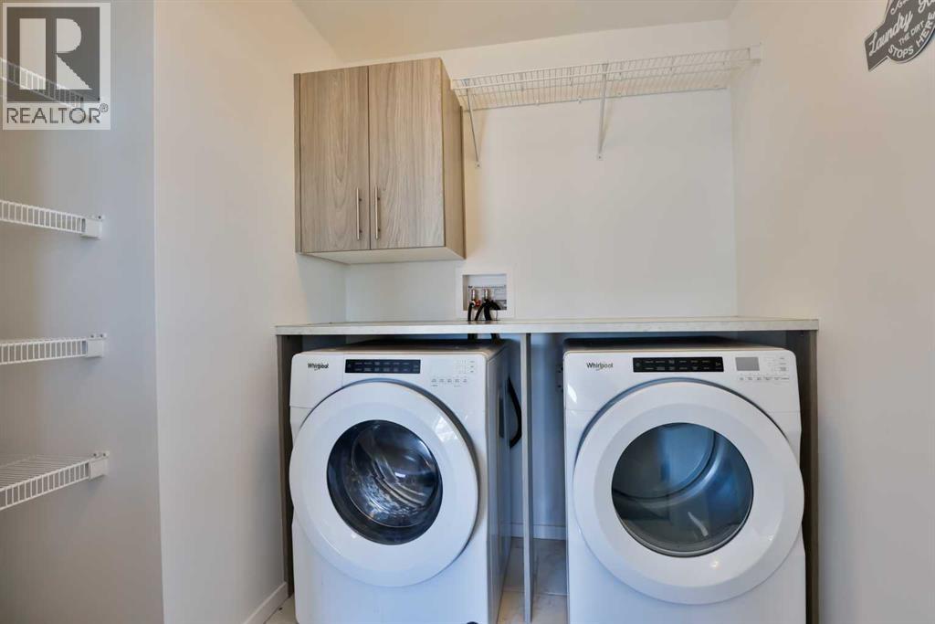 1374 Pacific Circle W — photo 16