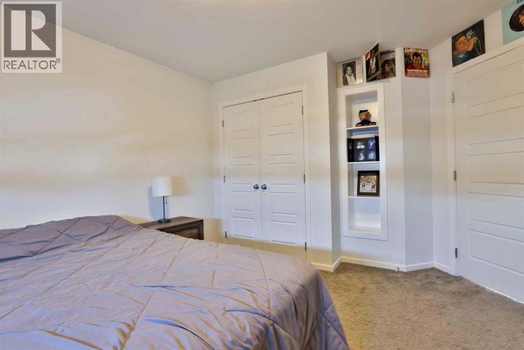 1374 Pacific Circle W — photo 19
