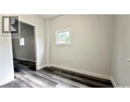 710 M Avenue S, Saskatoon, SK S7M2L3 Photo 10