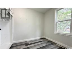 710 M Avenue S, Saskatoon, SK S7M2L3 Photo 11