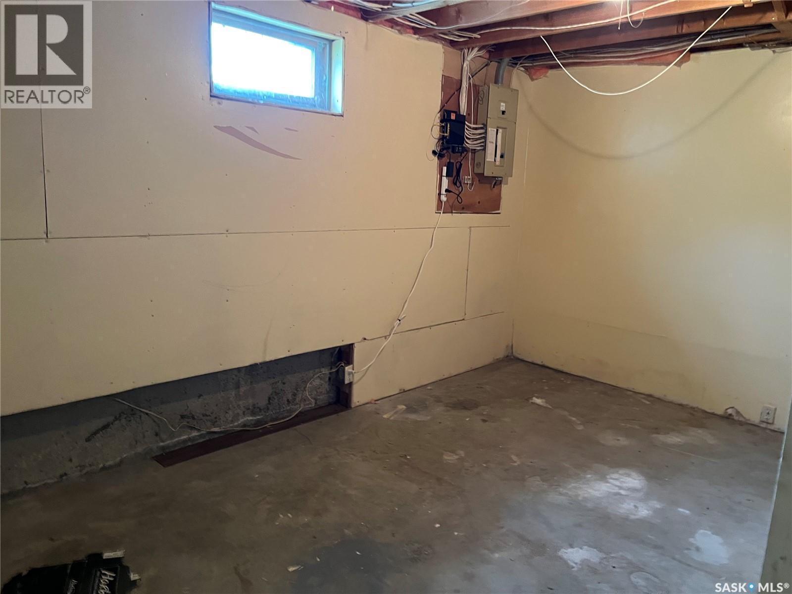 11 A AVENUE - 24
