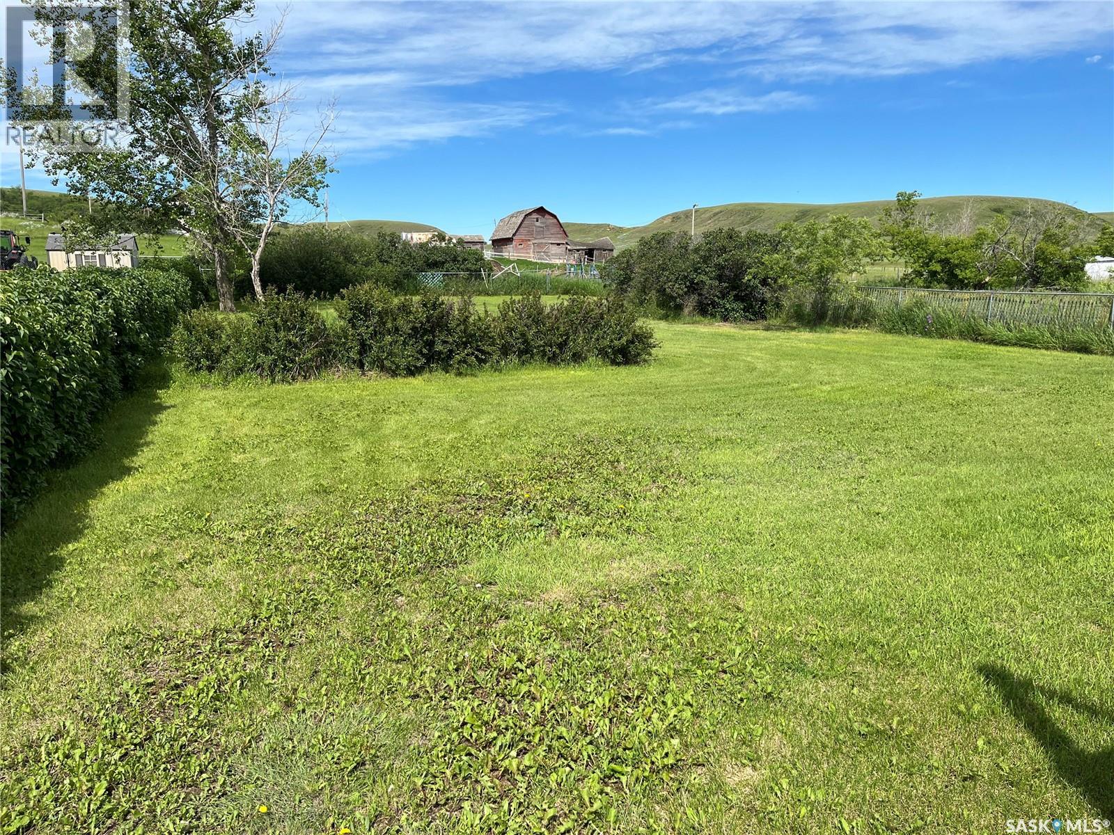 11 A AVENUE - 32
