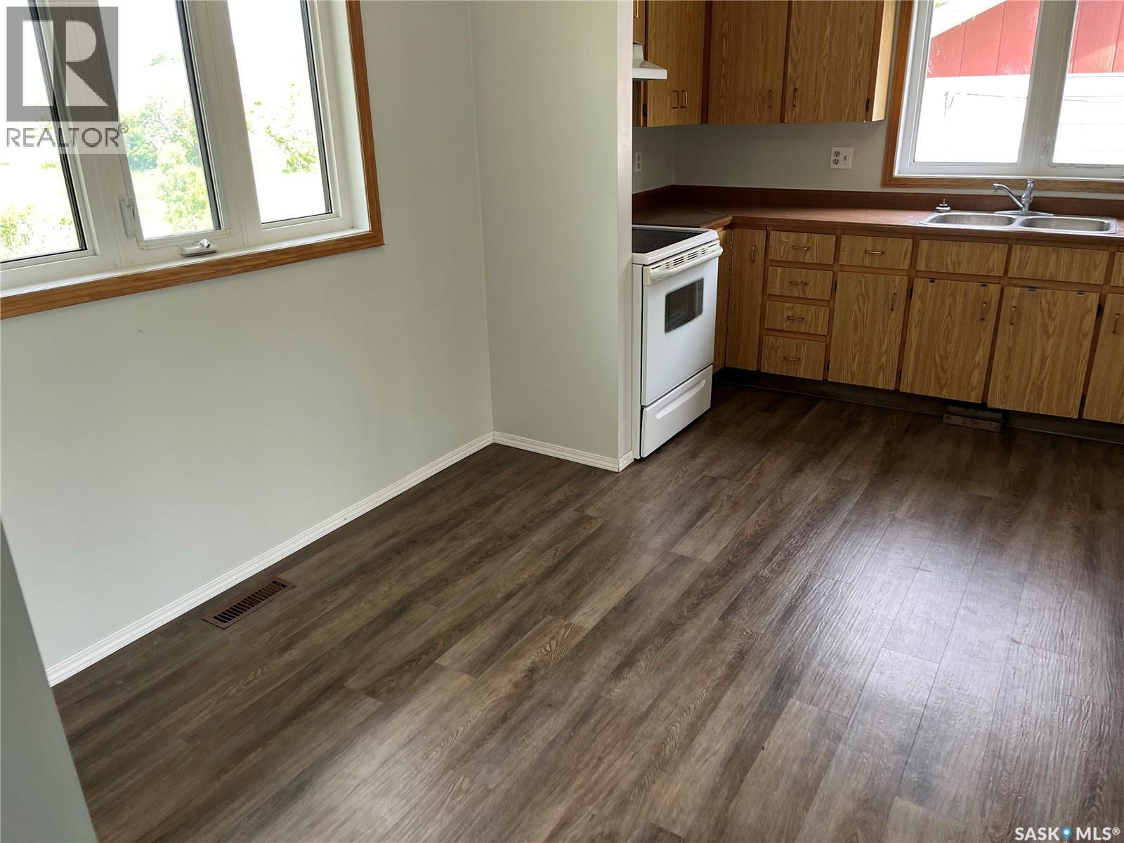 11 A AVENUE - 6
