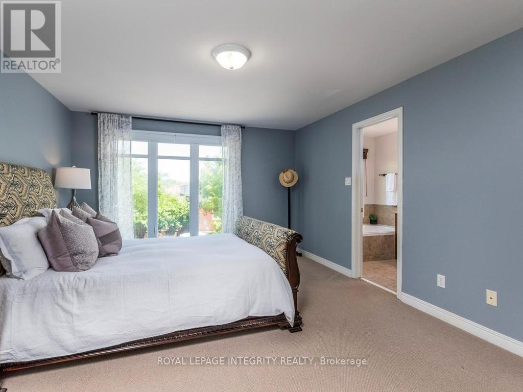 3 Bed, 3 Bath House for Sale in Ottawa – 64 STEDMAN STREET, Ottawa – MLS# X13517176 - Image 21