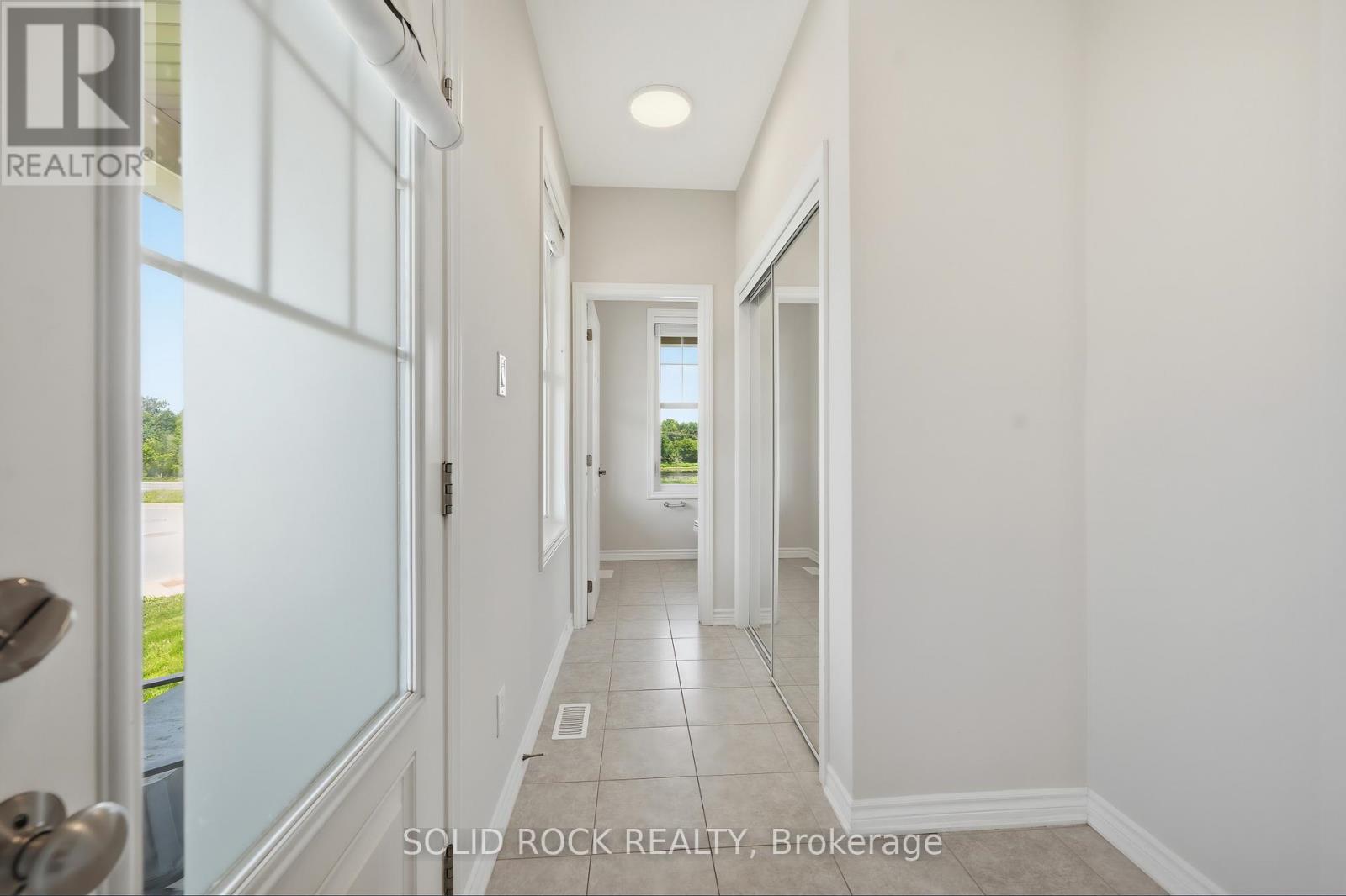 3 Bed, 3 Bath House for Sale in Ottawa – 2514 HALF MOON BAY ROAD, Ottawa – MLS# X13517186 - Image 16