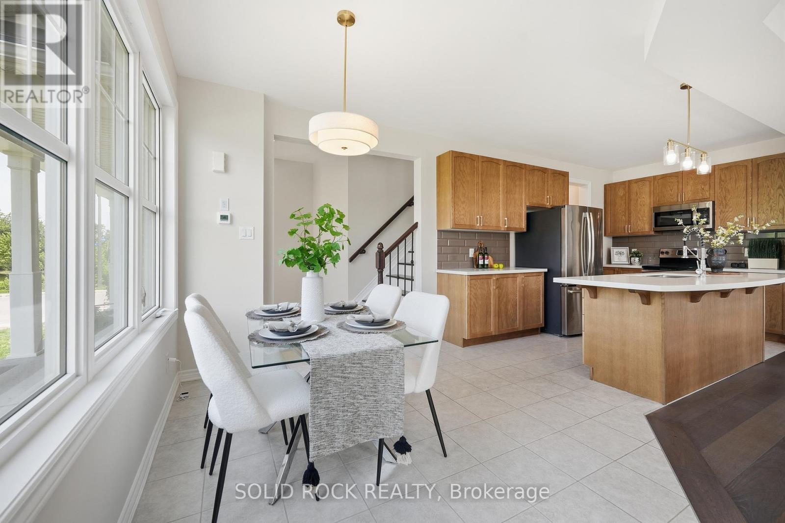 3 Bed, 3 Bath House for Sale in Ottawa – 2514 HALF MOON BAY ROAD, Ottawa – MLS# X13517186 - Image 18