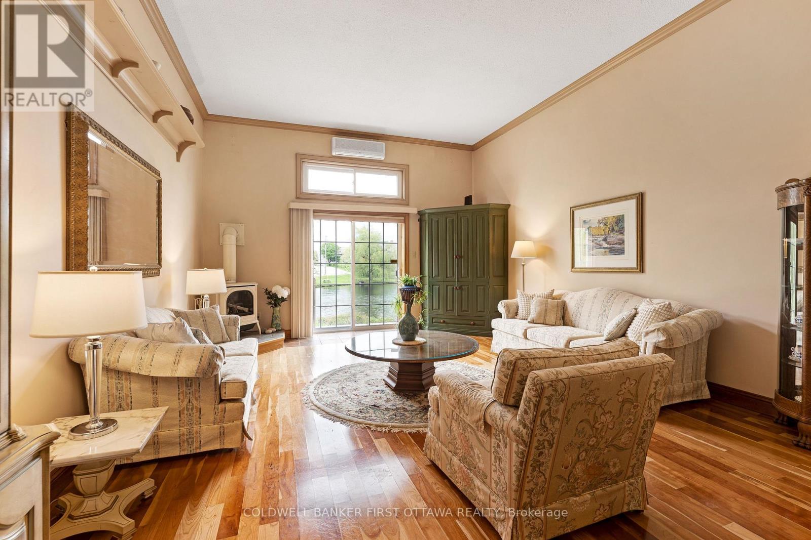 7A LEWIS STREET - 8