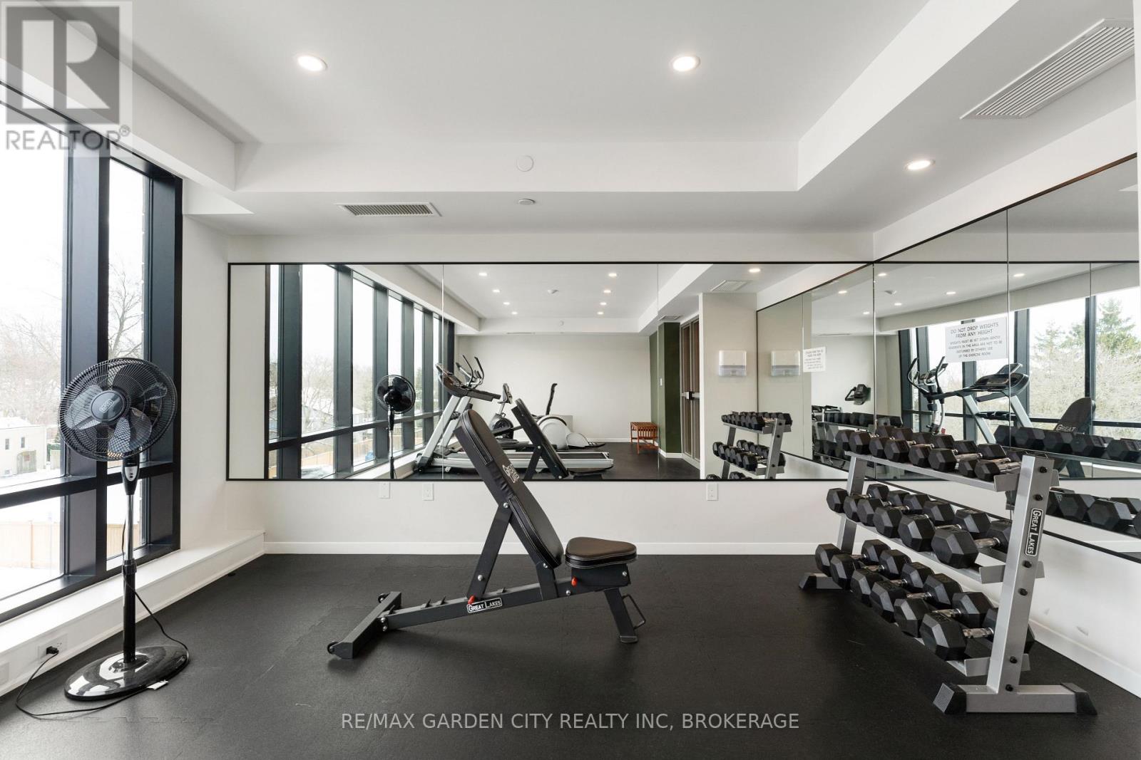 #110 3998 VICTORIA AVENUE - 19