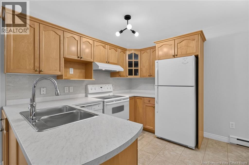 #6 50 Damien Street - 12