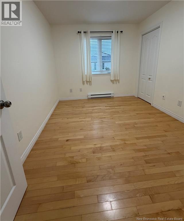 #6 50 Damien Street - 19