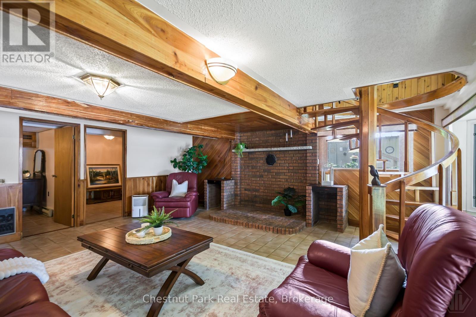 58 SKYLINE DRIVE - 33
