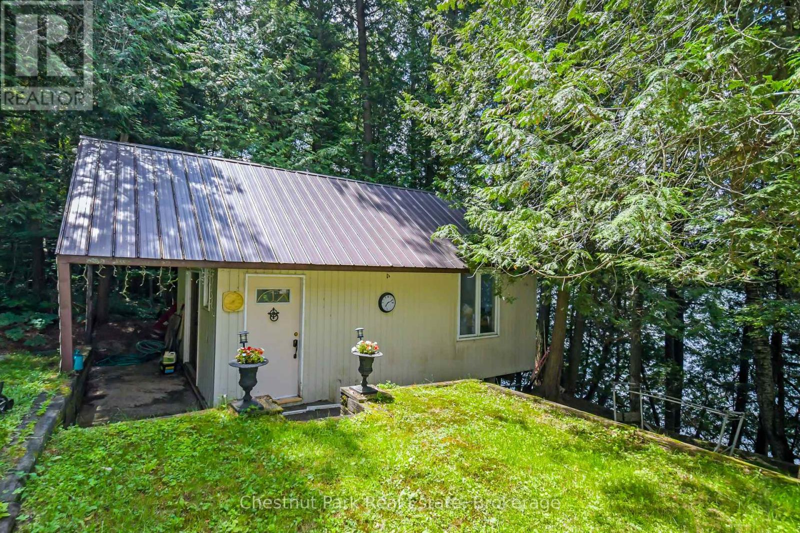 58 SKYLINE DRIVE - 39