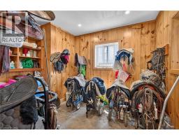 Mud room - 564 8th Concession Road E, Carlisle, ON L0P1B0 Photo 9